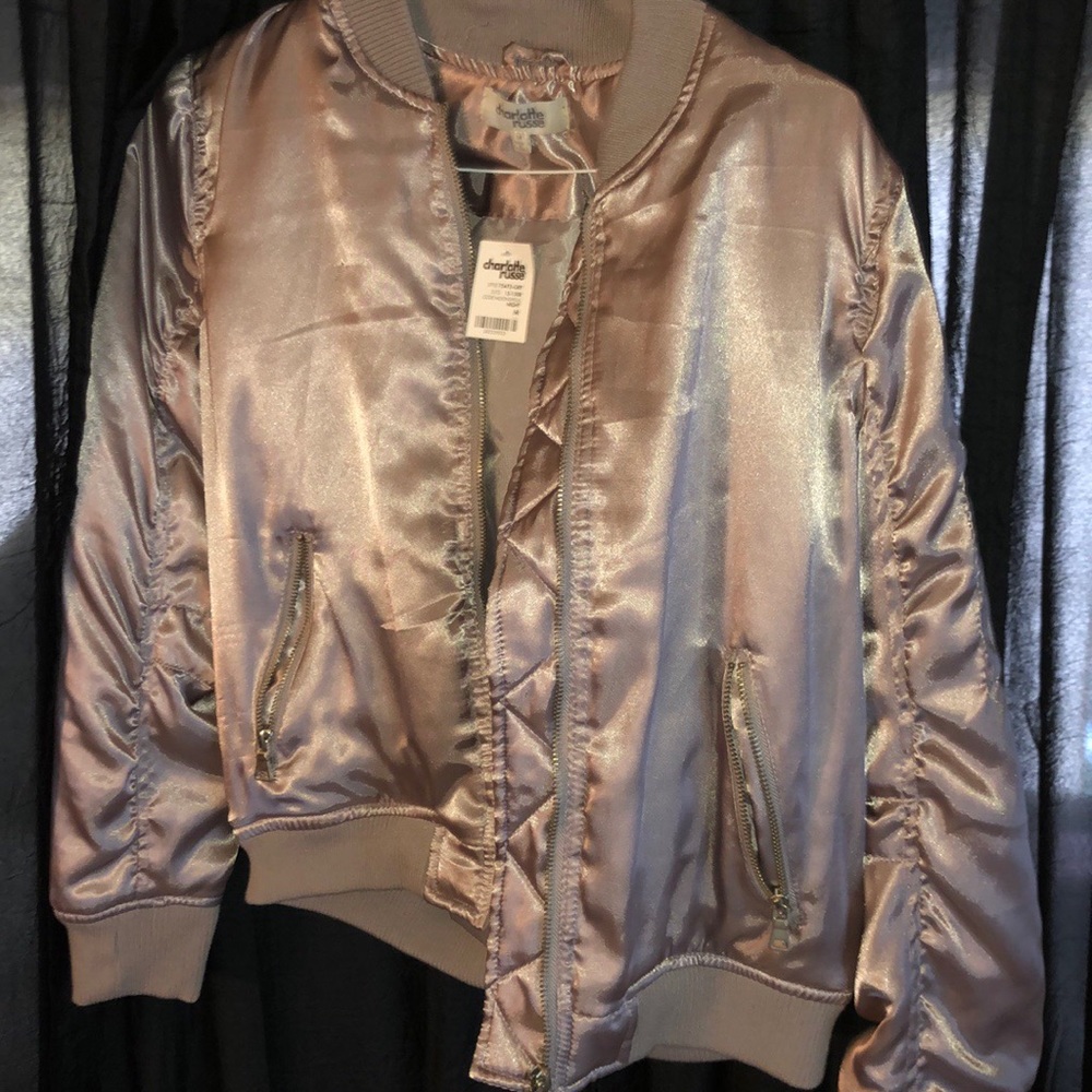 Silver bomber jacket 💣